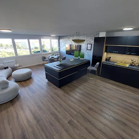 Casa Bianca Luxury Zara