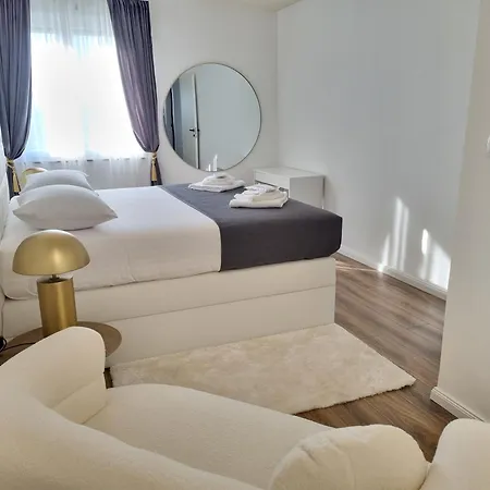 Casa Bianca Luxury Zara